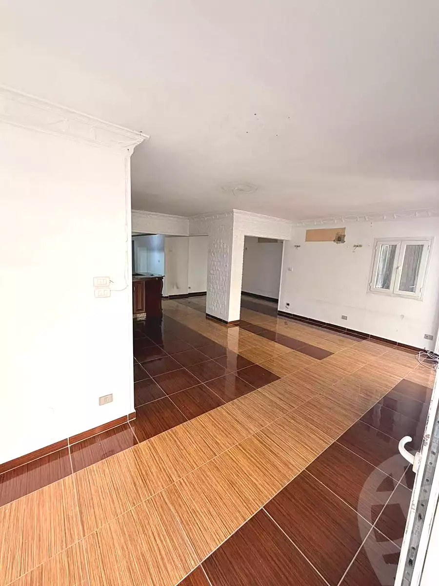 https://aqarmap.com.eg/ar/listing/7292483-for-sale-alexandria-miami-iskandar-ibrahim-st