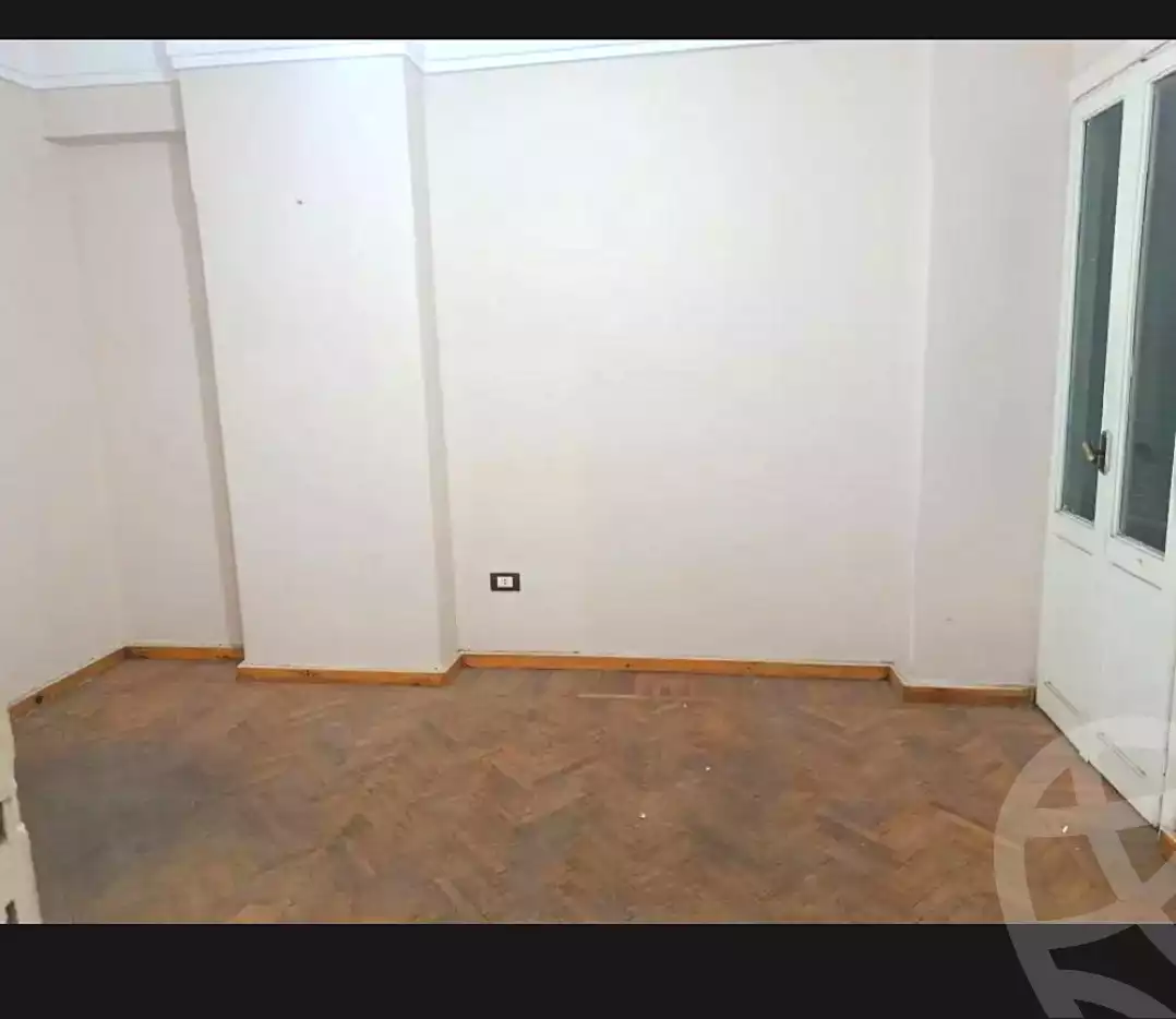 https://aqarmap.com.eg/ar/listing/7292599-for-rent-alexandria-miami-mahmoud-el-isawy-st