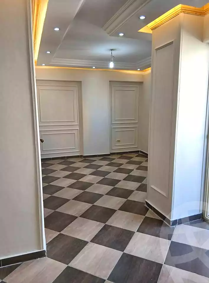 https://aqarmap.com.eg/ar/listing/7293040-for-sale-alexandria-el-asafra-shr-45