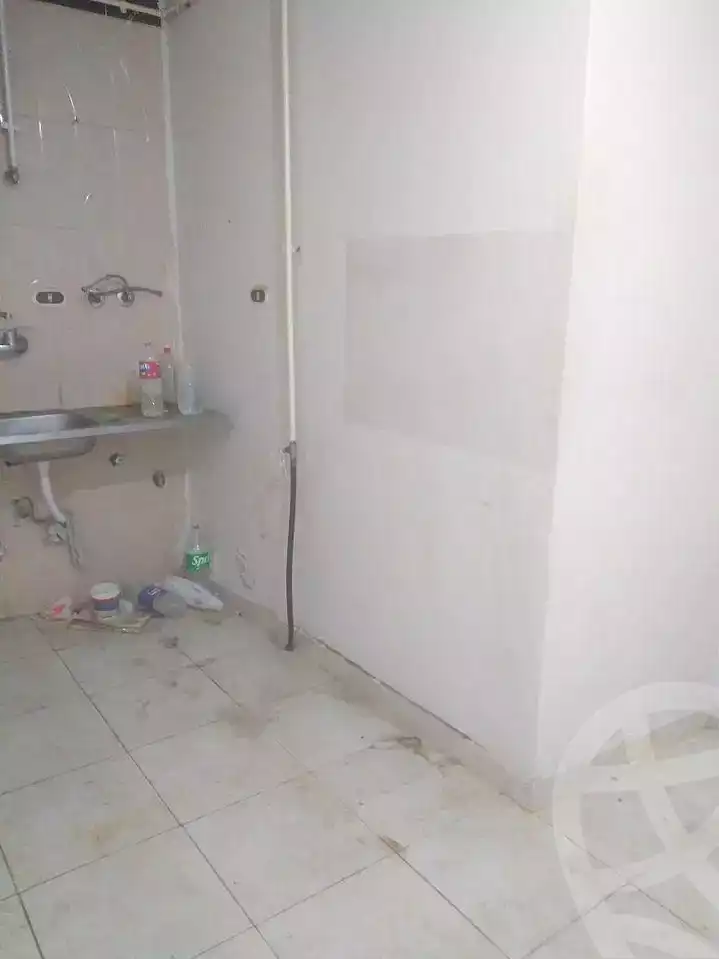 https://aqarmap.com.eg/en/listing/7293262-for-sale-alexandria-al-agamy-el-hanouvel-radwan-st