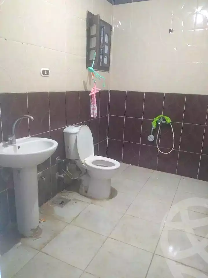 https://aqarmap.com.eg/en/listing/7293262-for-sale-alexandria-al-agamy-el-hanouvel-radwan-st