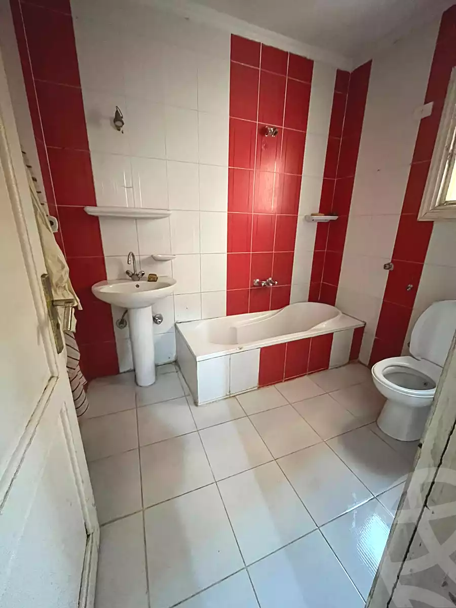 https://aqarmap.com.eg/ar/listing/7293561-for-sale-beheira-damanhour-damanhour-city-el-rawda-st