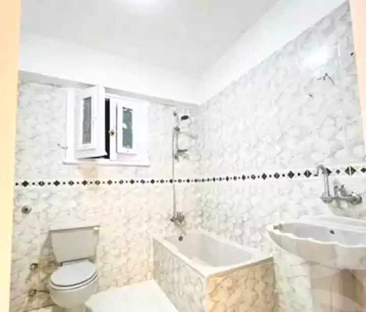 https://aqarmap.com.eg/en/listing/7293938-for-sale-alexandria-al-agamy-shataa-el-nakheel