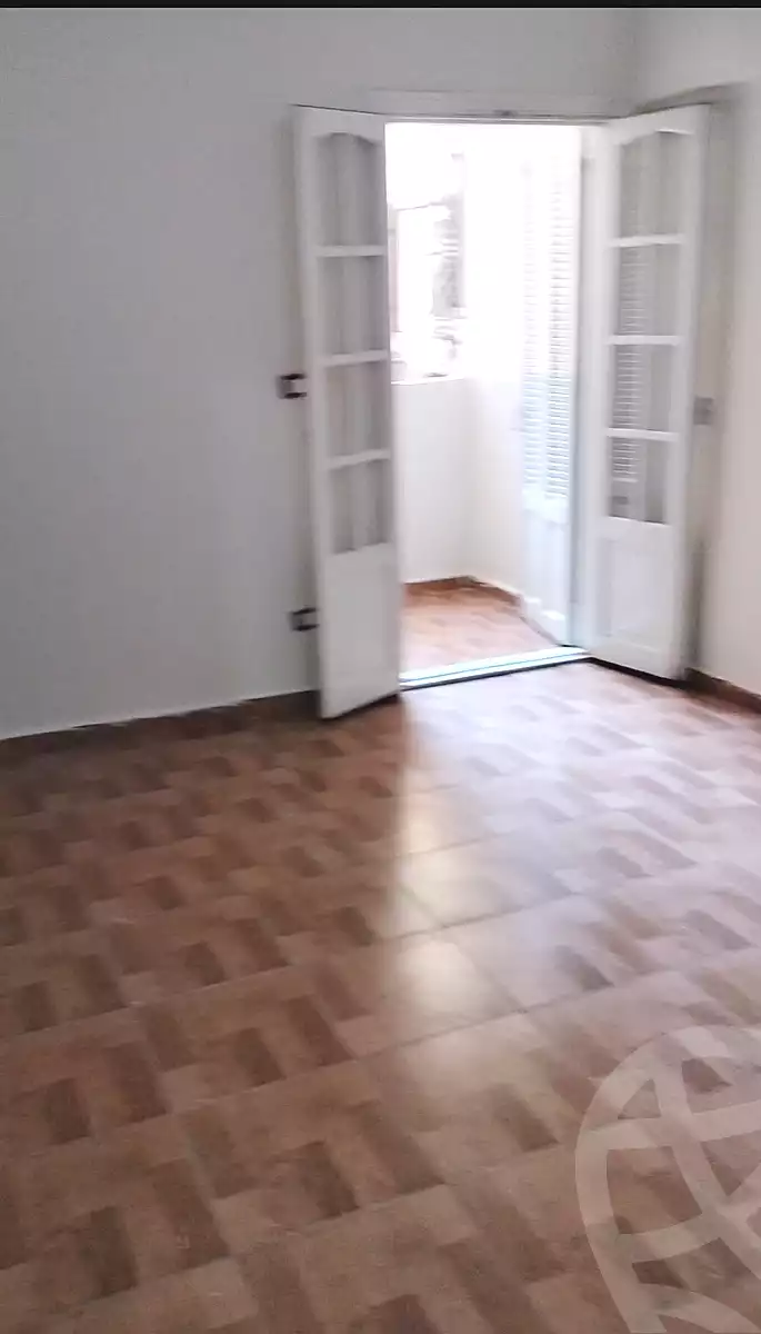 https://aqarmap.com.eg/ar/listing/7293961-for-rent-alexandria-camp-cesar-zakareya-ghoneim-st