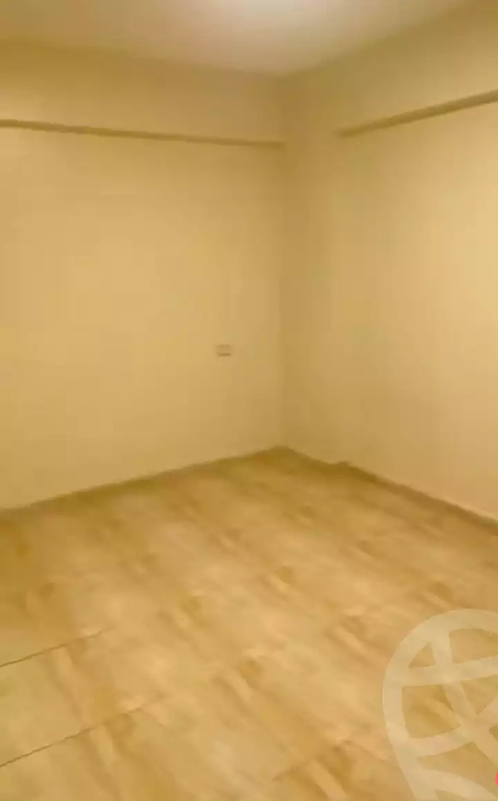 https://aqarmap.com.eg/ar/listing/7293964-for-sale-alexandria-new-miami