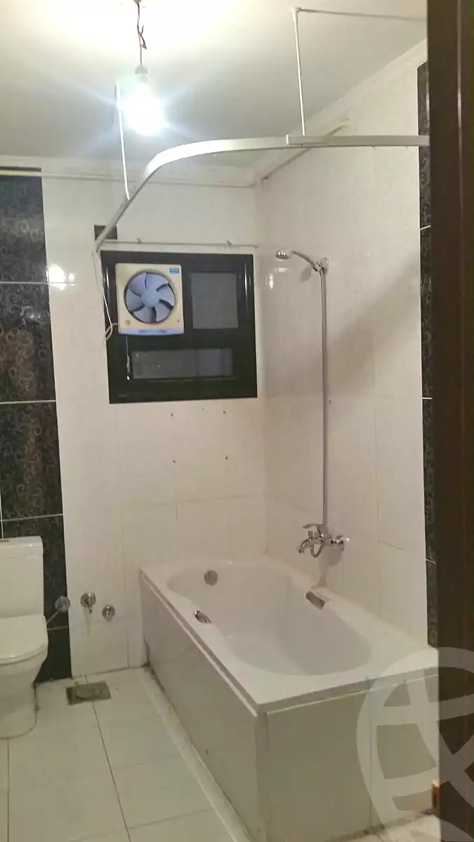 https://aqarmap.com.eg/ar/listing/7294425-for-sale-cairo-ain-shams-yn-shms-lgrby-shr-qsr-fhmy