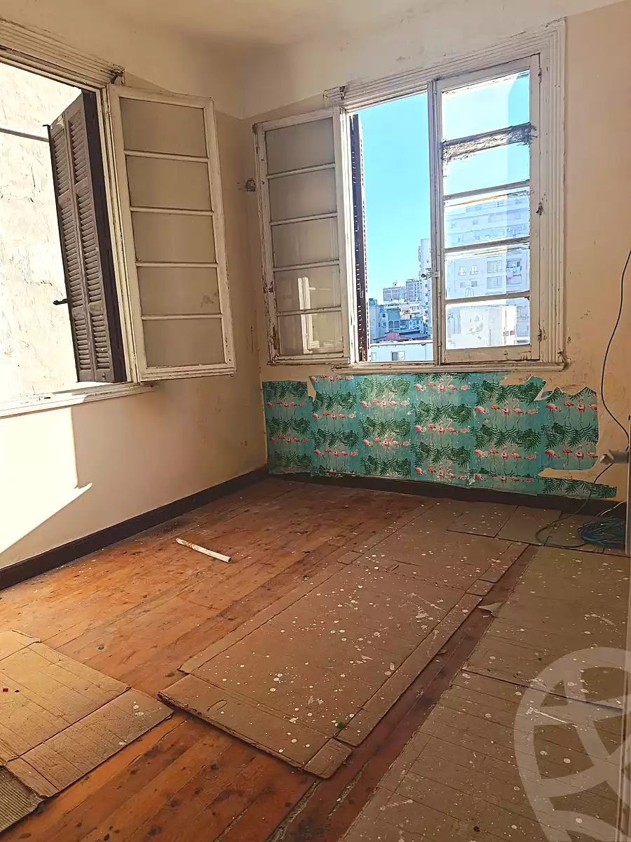 https://aqarmap.com.eg/en/listing/7294482-for-sale-alexandria-cleopatra-port-said-street