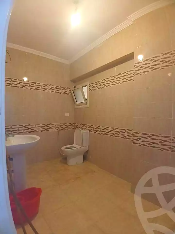 https://aqarmap.com.eg/en/listing/7294595-for-rent-alexandria-lsywf-shamaa