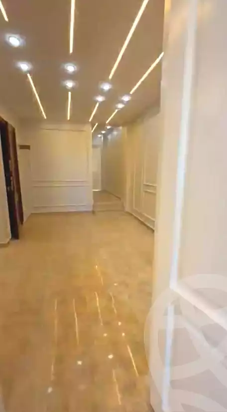 https://aqarmap.com.eg/ar/listing/7294772-for-sale-alexandria-el-asafra-shr-mlk-hfny