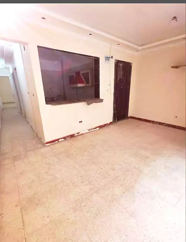 https://aqarmap.com.eg/ar/listing/7294812-for-sale-alexandria-al-agamy-el-hanouvel