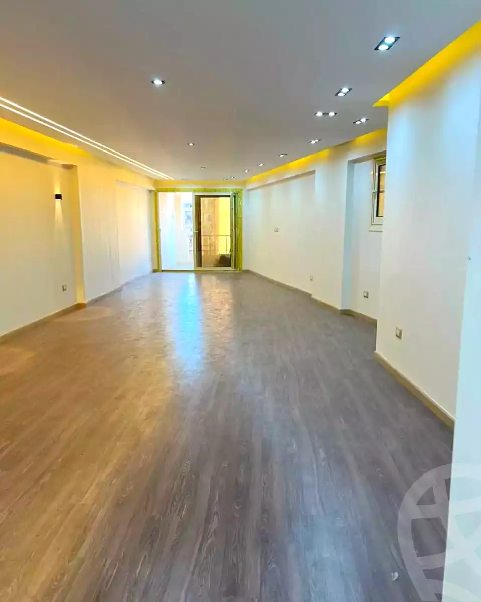 https://aqarmap.com.eg/ar/listing/7295440-for-sale-alexandria-miami-mahmoud-el-isawy-st