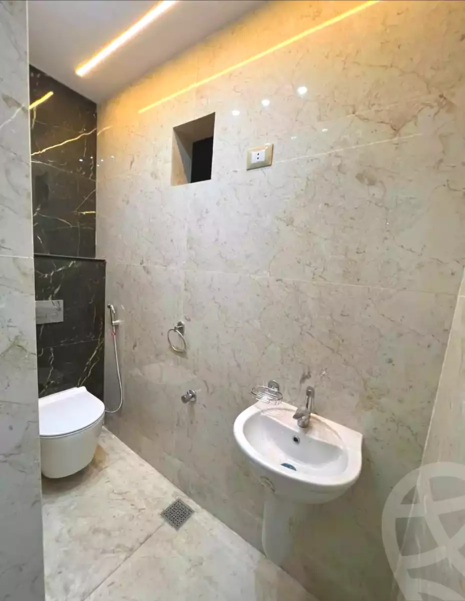 https://aqarmap.com.eg/ar/listing/7295440-for-sale-alexandria-miami-mahmoud-el-isawy-st
