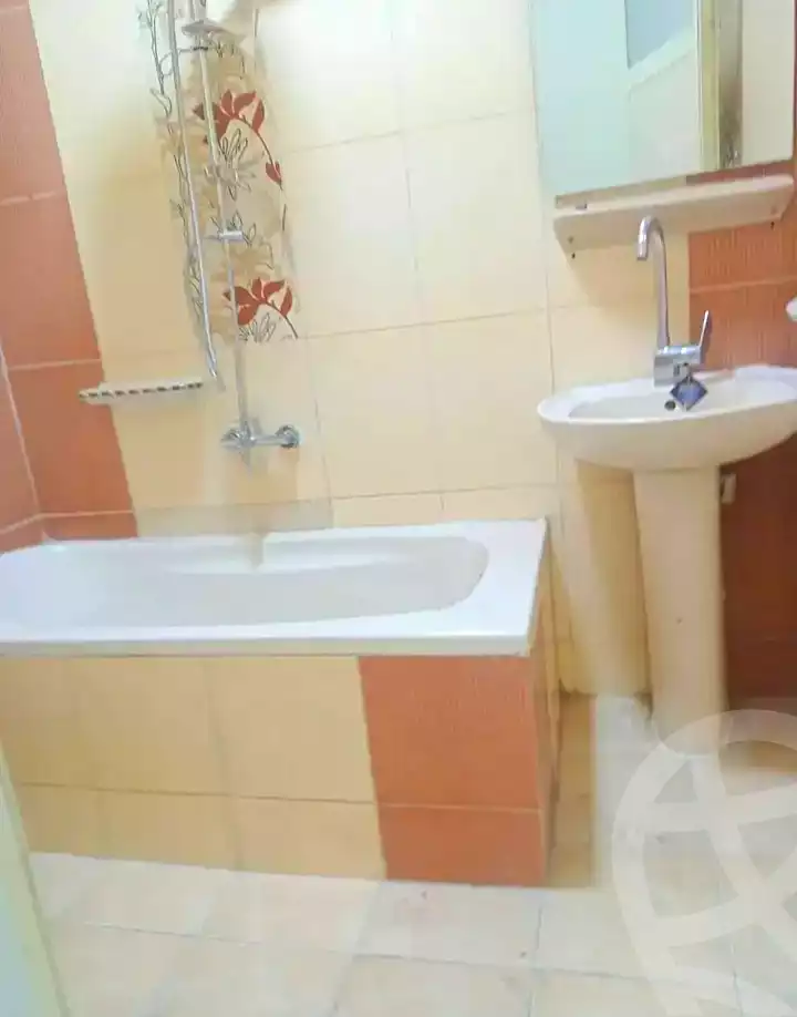 https://aqarmap.com.eg/ar/listing/7295771-for-sale-alexandria-sydy-bshr-sydy-bshr-qbly