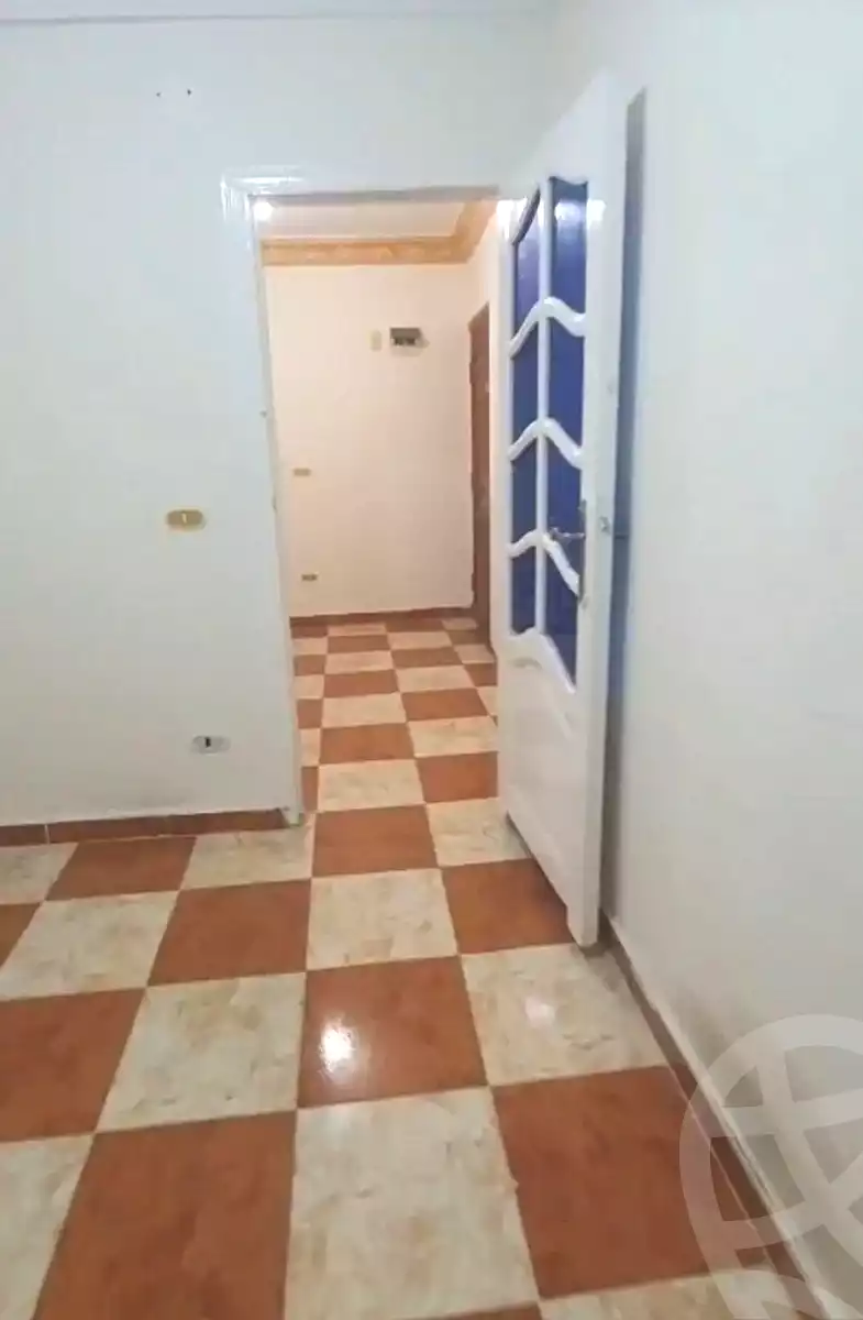 https://aqarmap.com.eg/ar/listing/7295800-for-sale-alexandria-el-asafra-shr-45