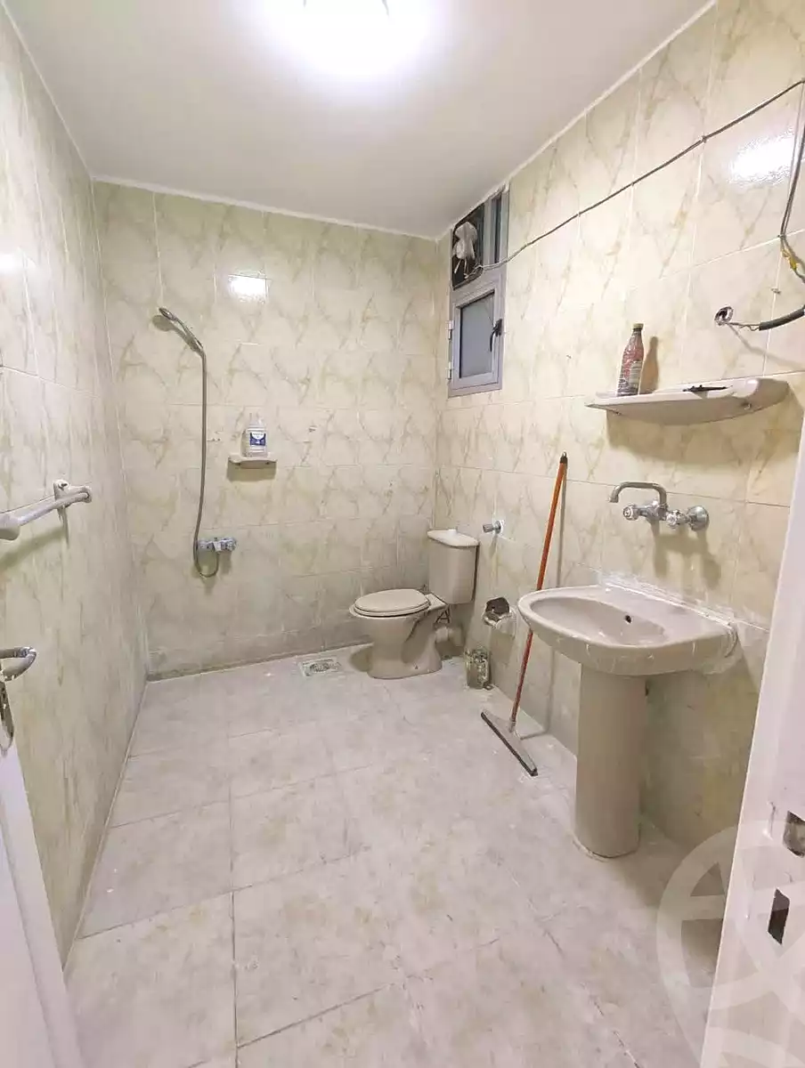 https://aqarmap.com.eg/ar/listing/7296026-for-sale-alexandria-el-asafra-shr-45