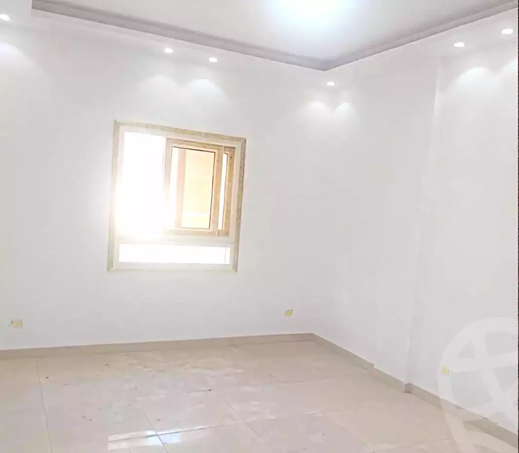 https://aqarmap.com.eg/ar/listing/7296108-for-sale-alexandria-moharram-bey