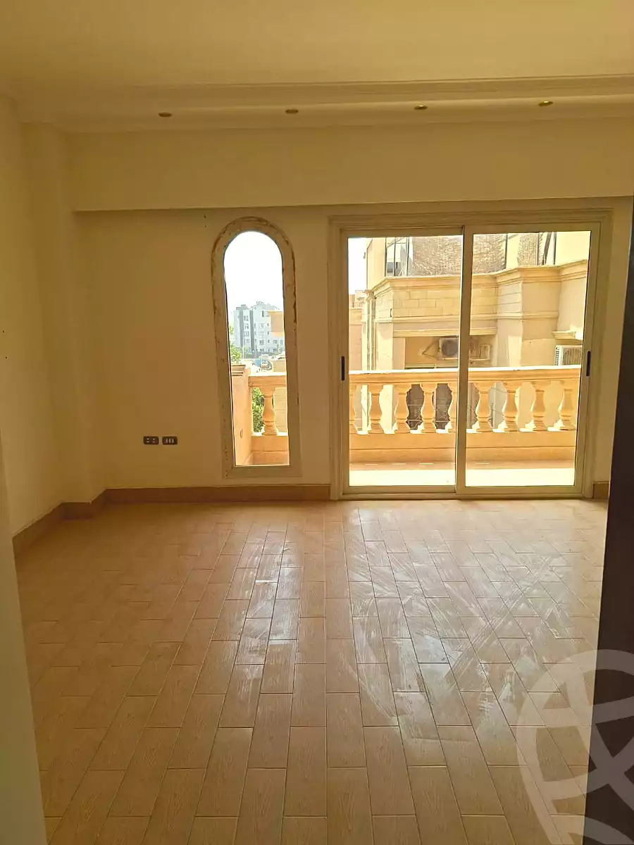 https://aqarmap.com.eg/ar/listing/7296181-for-sale-cairo-new-cairo-north-investors-salama-hegazi-st