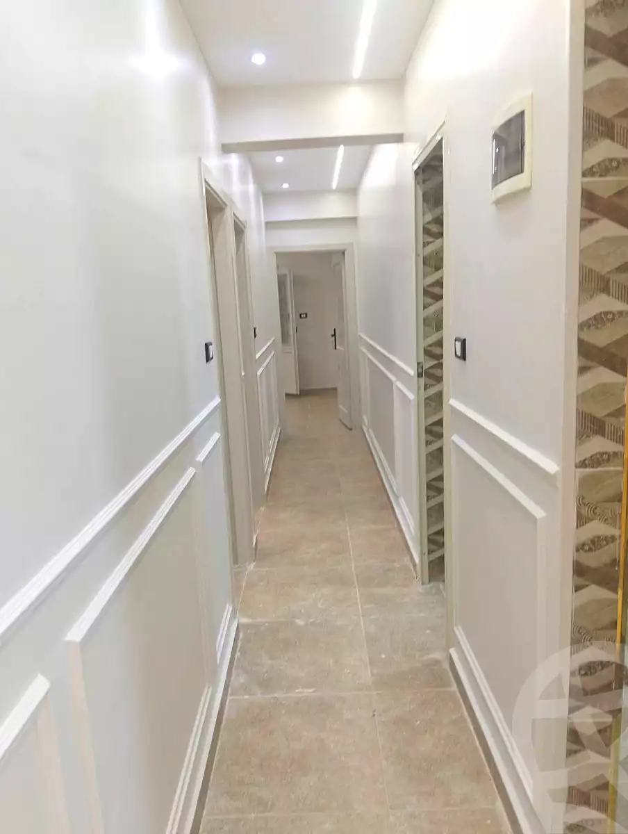 https://aqarmap.com.eg/en/listing/7296408-for-sale-alexandria-al-agamy-el-hanouvel-radwan-st