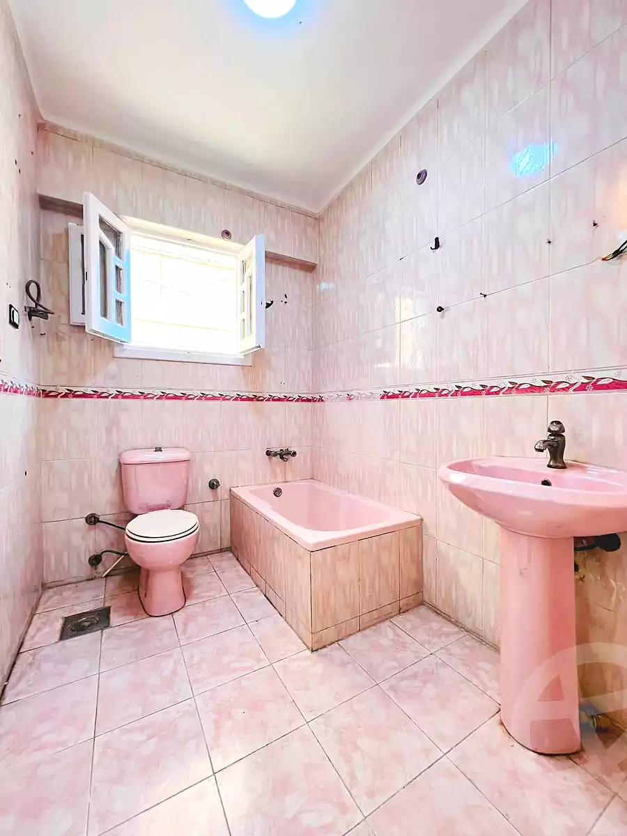 https://aqarmap.com.eg/ar/listing/7296949-for-sale-alexandria-al-agamy-shataa-el-nakheel