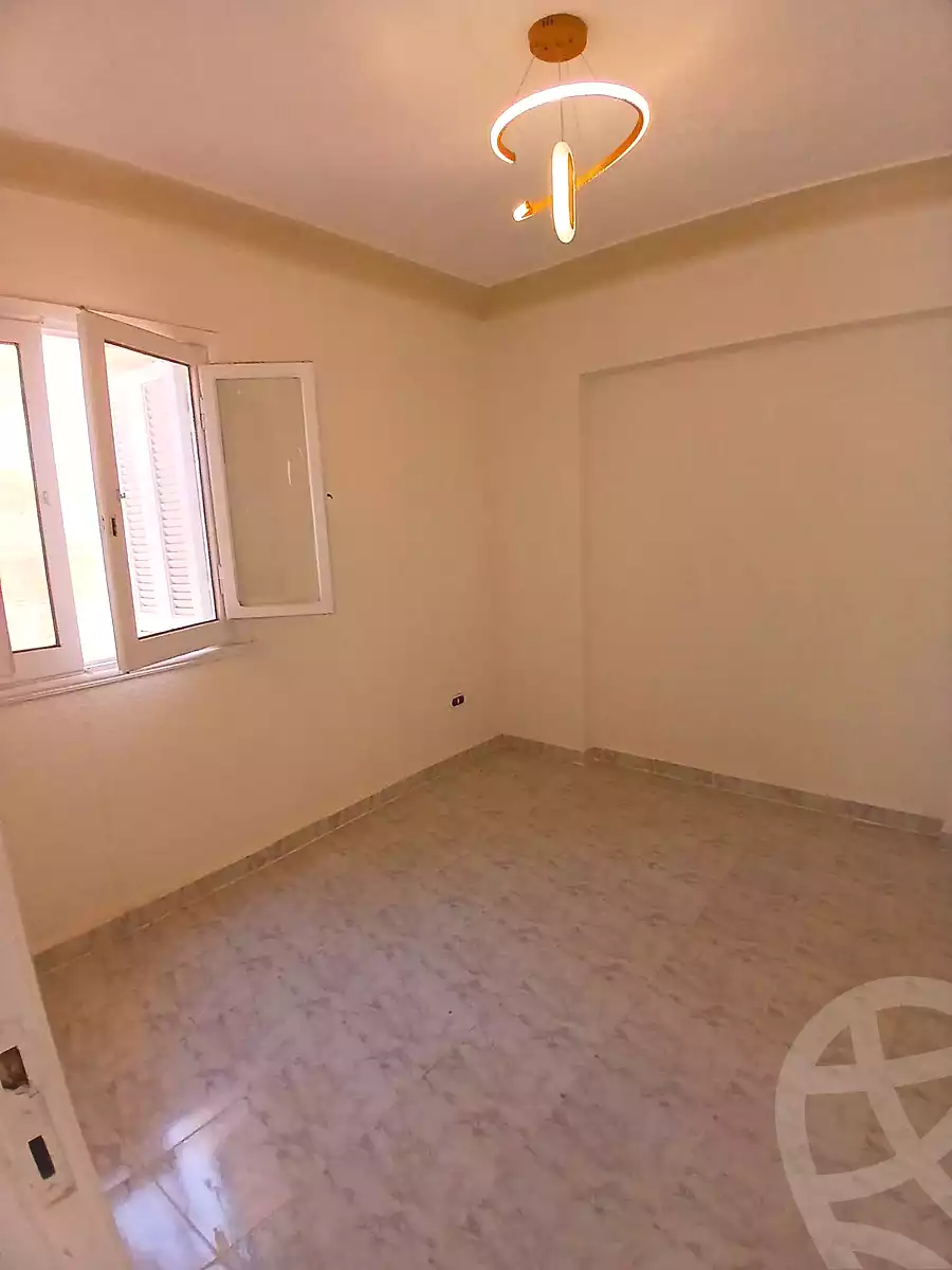 https://aqarmap.com.eg/ar/listing/7297092-for-sale-alexandria-al-agamy-shataa-el-nakheel