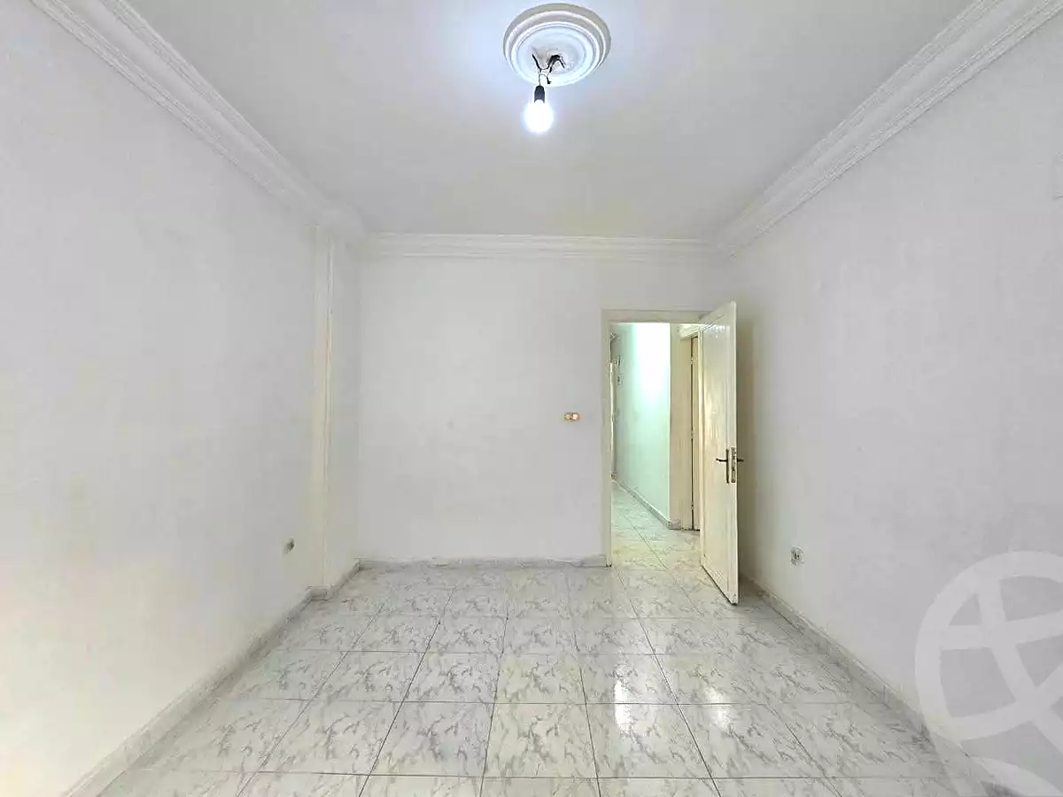 https://aqarmap.com.eg/ar/listing/7297486-for-rent-alexandria-lsywf-el-seyouf-bahri-ahmed-barakat-st