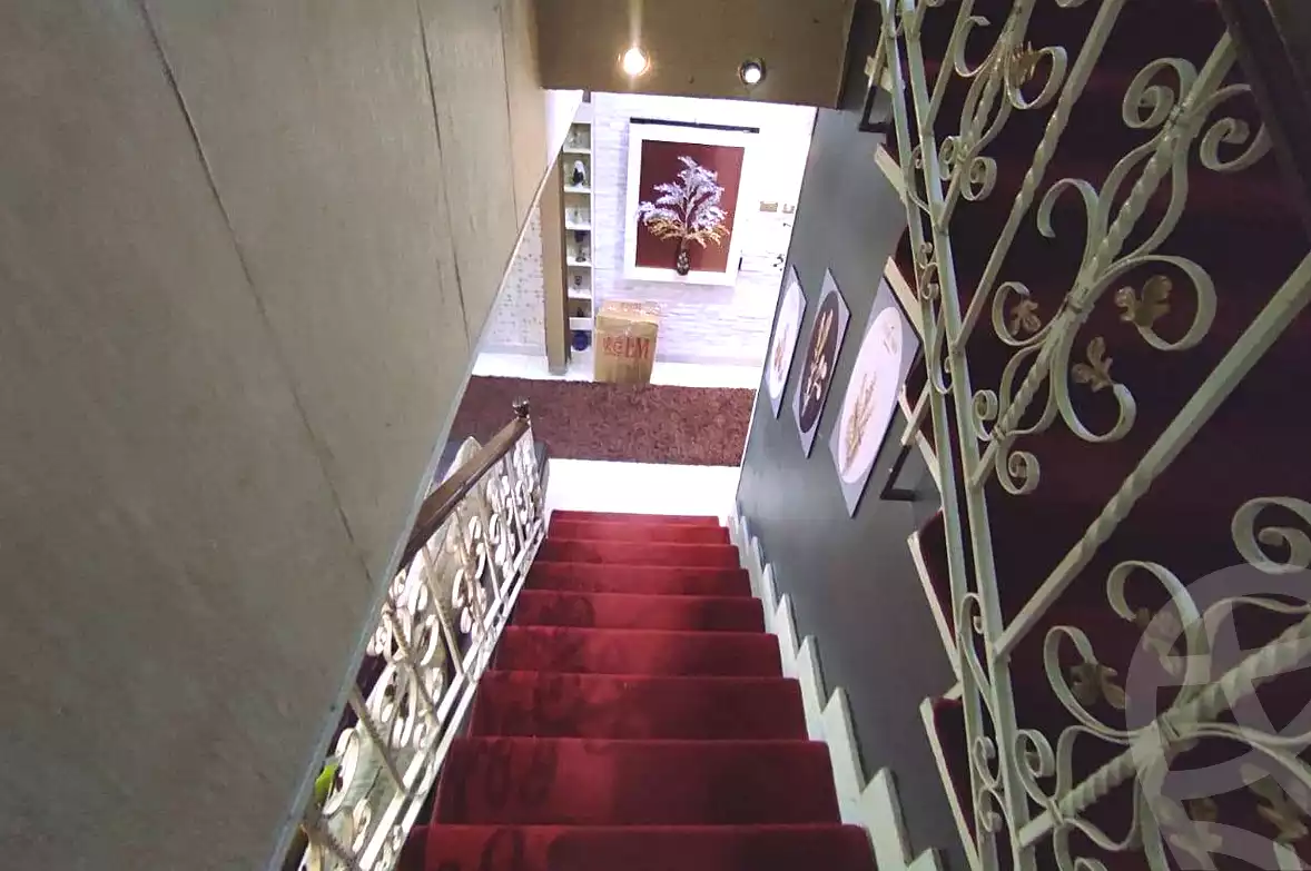 https://aqarmap.com.eg/en/listing/7297553-for-sale-alexandria-camp-cesar-port-said-street