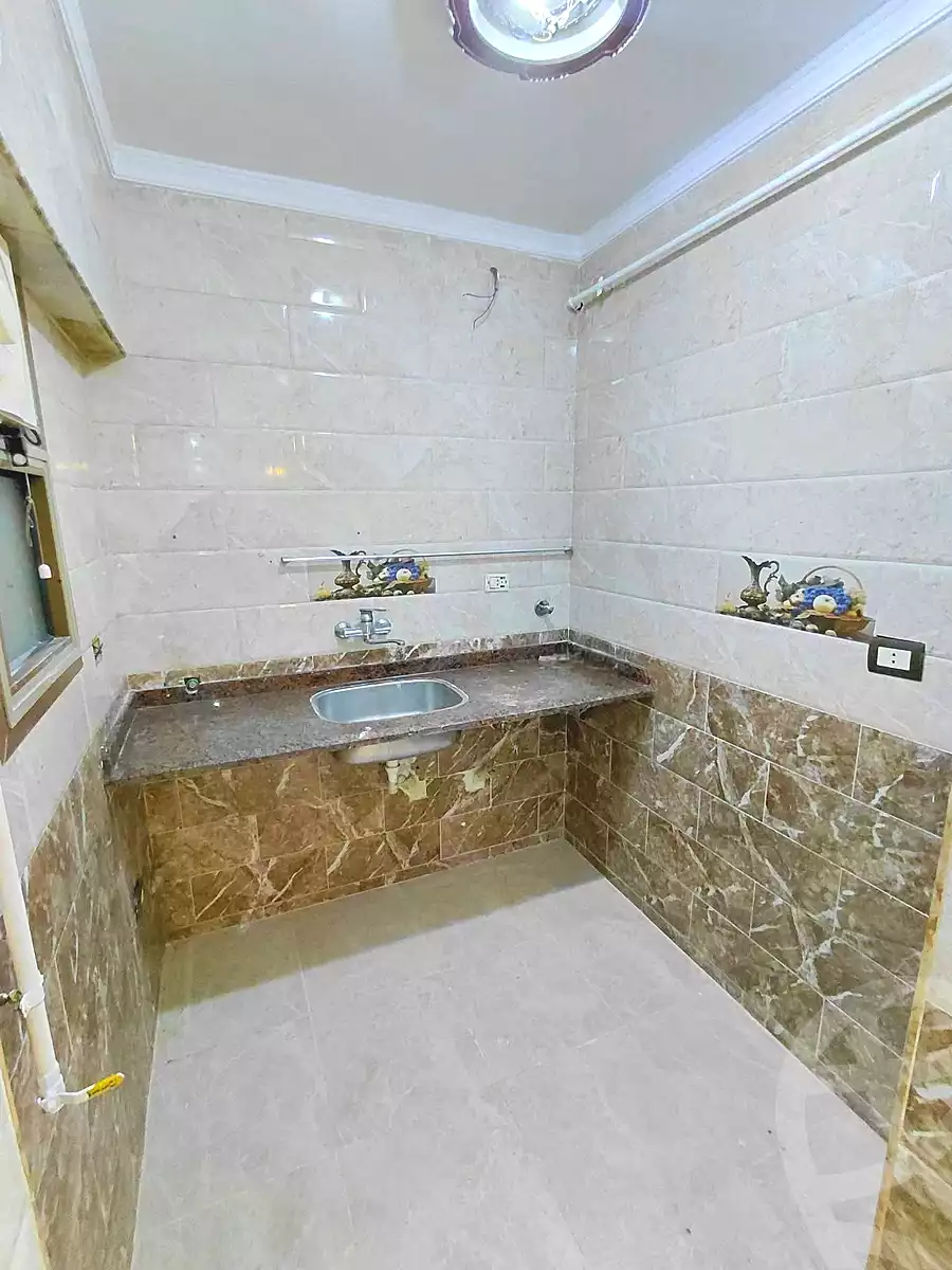 https://aqarmap.com.eg/ar/listing/7297557-for-sale-alexandria-miami-mahmoud-el-isawy-st