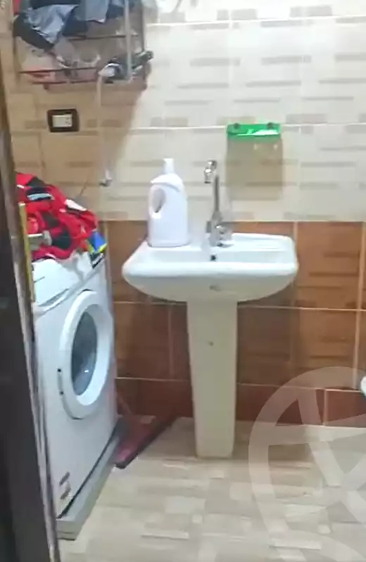 https://aqarmap.com.eg/ar/listing/7297881-for-sale-cairo-faisal-kafr-tohormos-queen-nazli-st