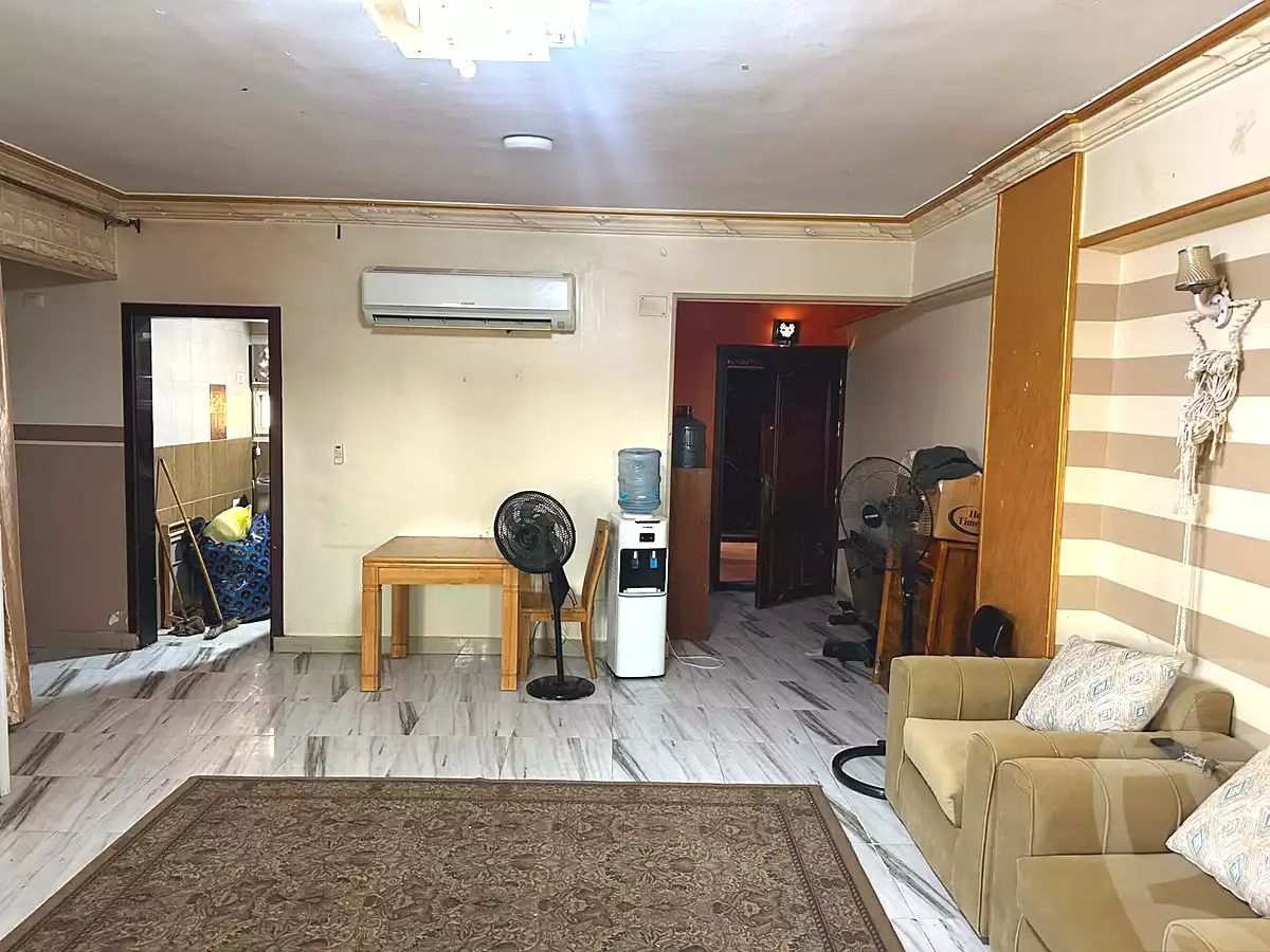 https://aqarmap.com.eg/ar/listing/7298168-for-sale-cairo-6th-of-october-el-ahyaa-neighborhood-5th-street-2