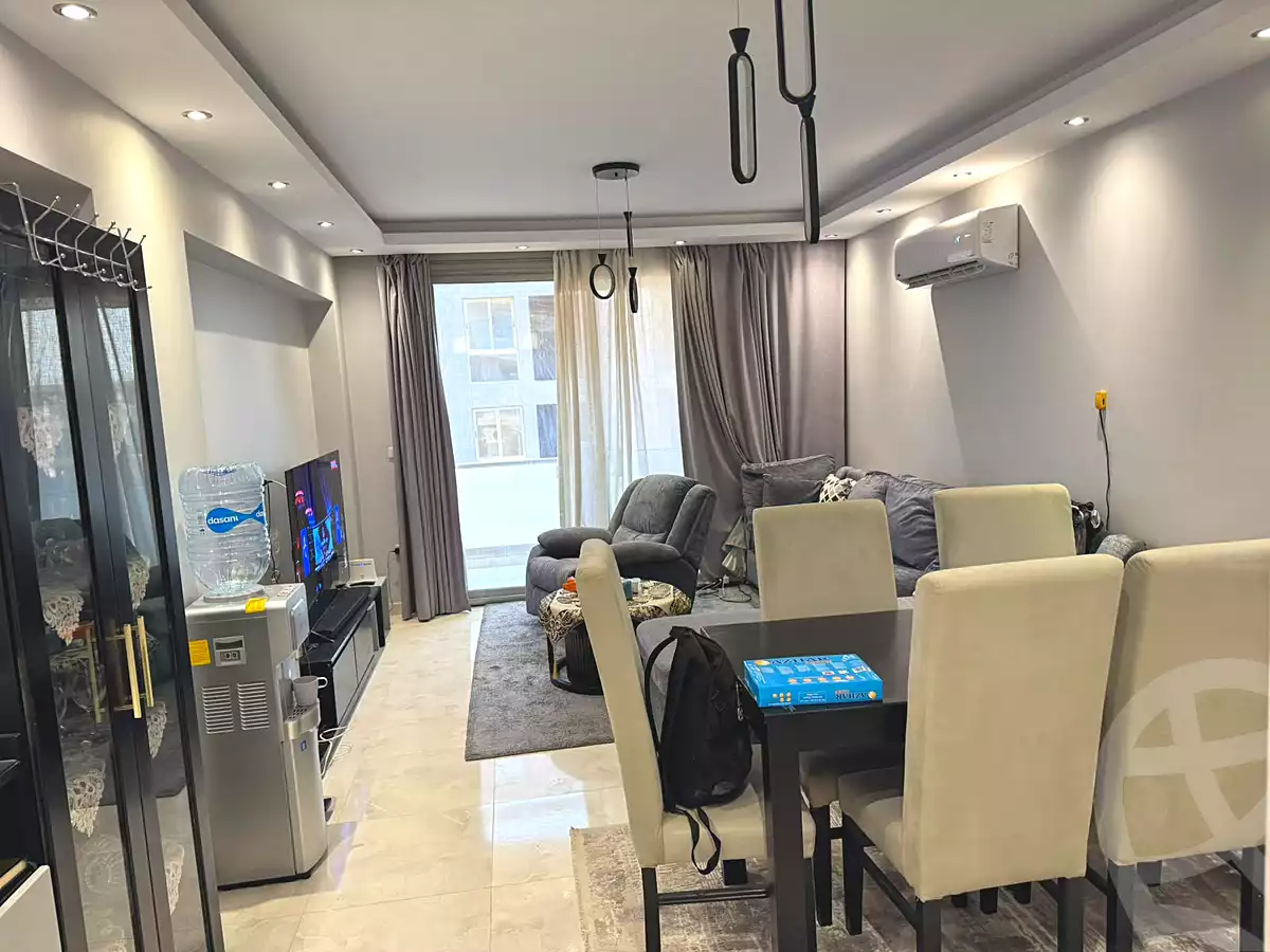https://aqarmap.com.eg/ar/listing/7298175-for-sale-cairo-6th-of-october-el-tawsaat-el-shamalya-hy-2000-qt
