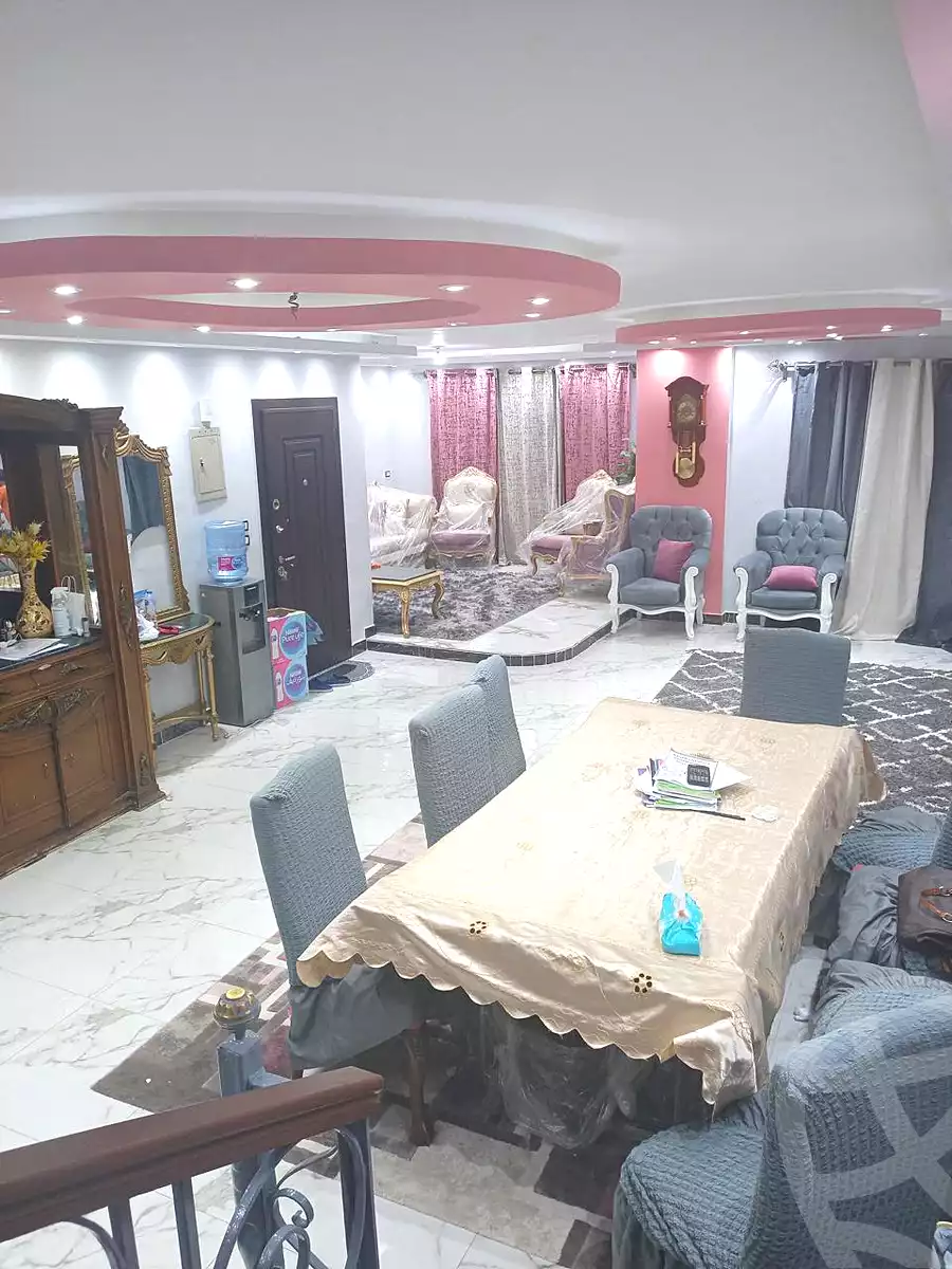 https://aqarmap.com.eg/en/listing/7298179-for-sale-cairo-6th-of-october-compounds-paradise-gardens