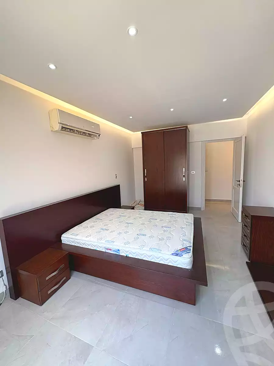 https://aqarmap.com.eg/en/listing/7298467-for-sale-cairo-new-cairo-lrhb-city-phase-2-amr-ibn-el-aas-st