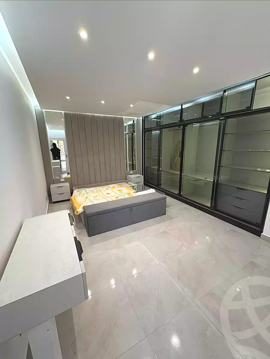 https://aqarmap.com.eg/en/listing/7298467-for-sale-cairo-new-cairo-lrhb-city-phase-2-amr-ibn-el-aas-st