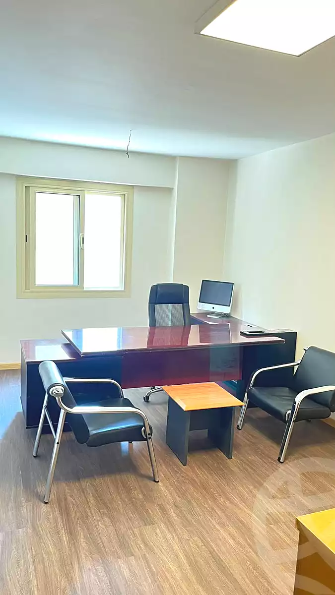 https://aqarmap.com.eg/ar/listing/7298616-for-rent-cairo-el-maadi-zahraa-el-maadi-shr-krfwr-lryysy