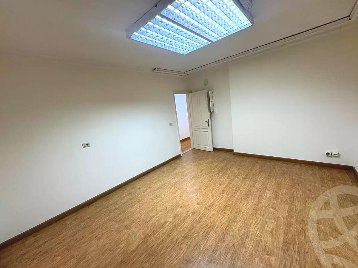 https://aqarmap.com.eg/ar/listing/7298620-for-rent-cairo-el-maadi-sarayat-el-maadi-street-18