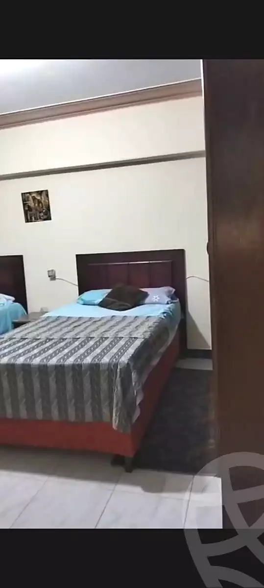 https://aqarmap.com.eg/ar/listing/7298666-for-rent-cairo-6th-of-october-el-ahyaa-neighborhood-3rd-omar-ibn-el-khattab-st