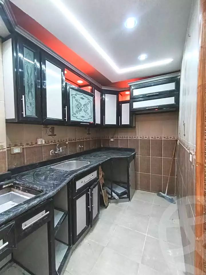https://aqarmap.com.eg/ar/listing/7299125-for-sale-alexandria-al-agamy-lbytsh