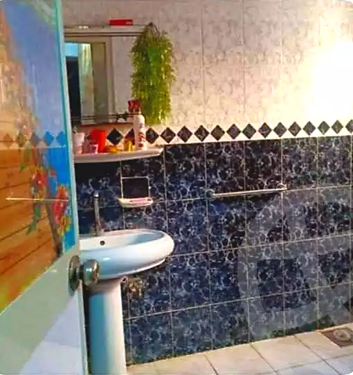 https://aqarmap.com.eg/en/listing/7299453-for-rent-alexandria-al-agamy-el-hanouvel-radwan-st