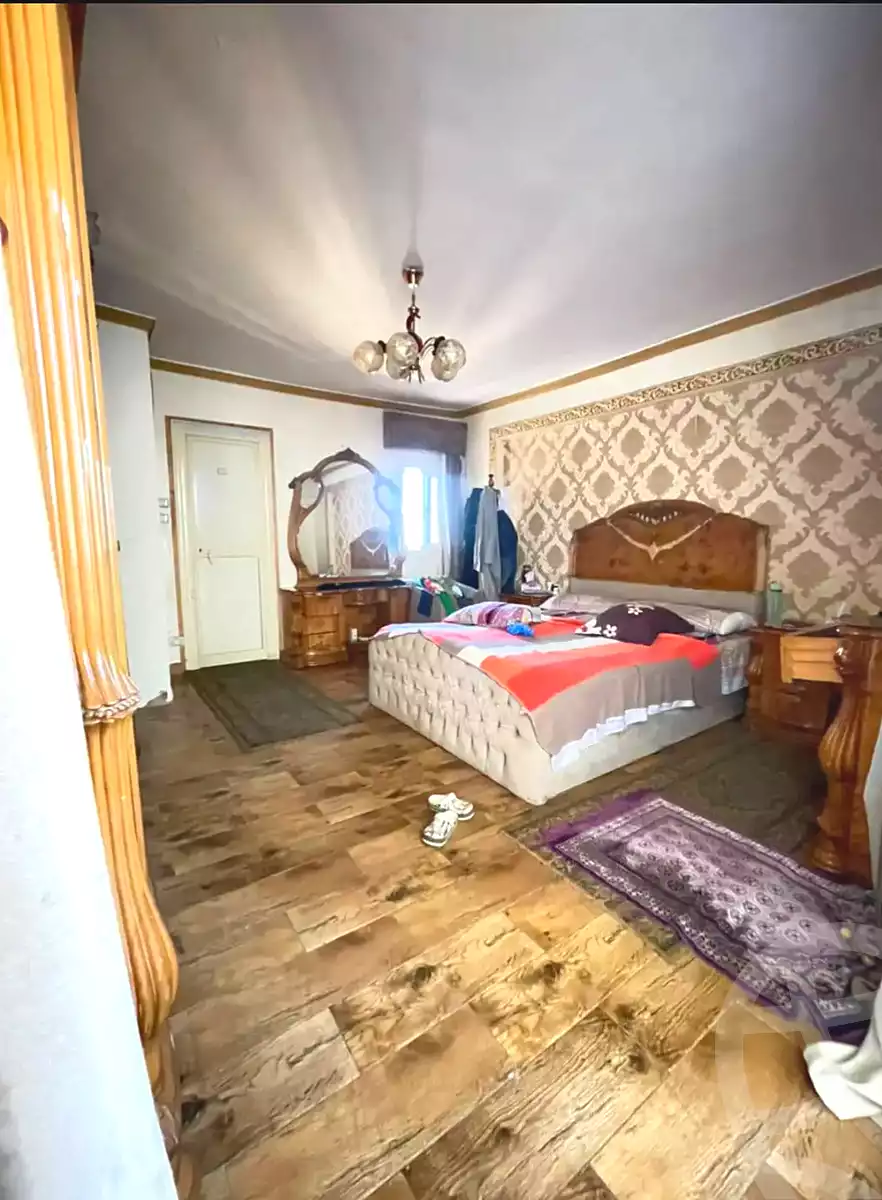 https://aqarmap.com.eg/en/listing/7297904-for-sale-alexandria-camp-cesar