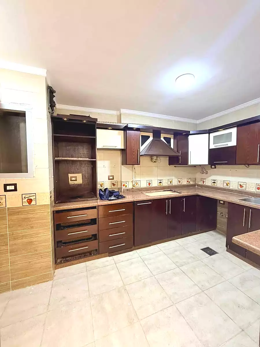 https://aqarmap.com.eg/en/listing/7299862-for-sale-alexandria-stanley
