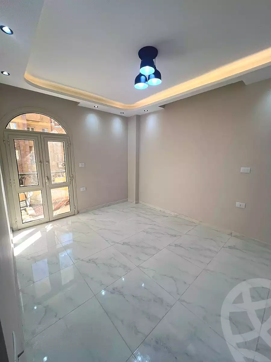 https://aqarmap.com.eg/ar/listing/7300457-for-sale-cairo-6th-of-october-el-ahyaa-neighborhood-3rd-omar-ibn-el-khattab-st