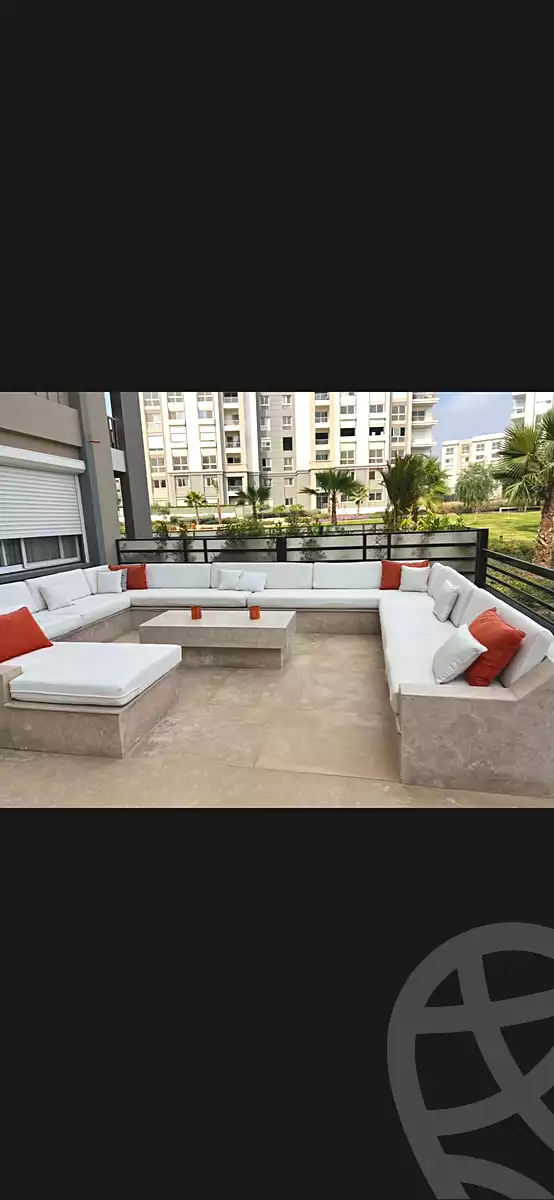 3 BR Apartment in Hyde Park, photo 5 of 5