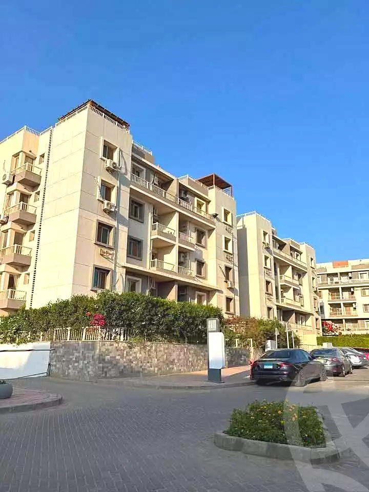 https://aqarmap.com.eg/ar/listing/7300781-for-sale-cairo-new-cairo-compounds-jyd