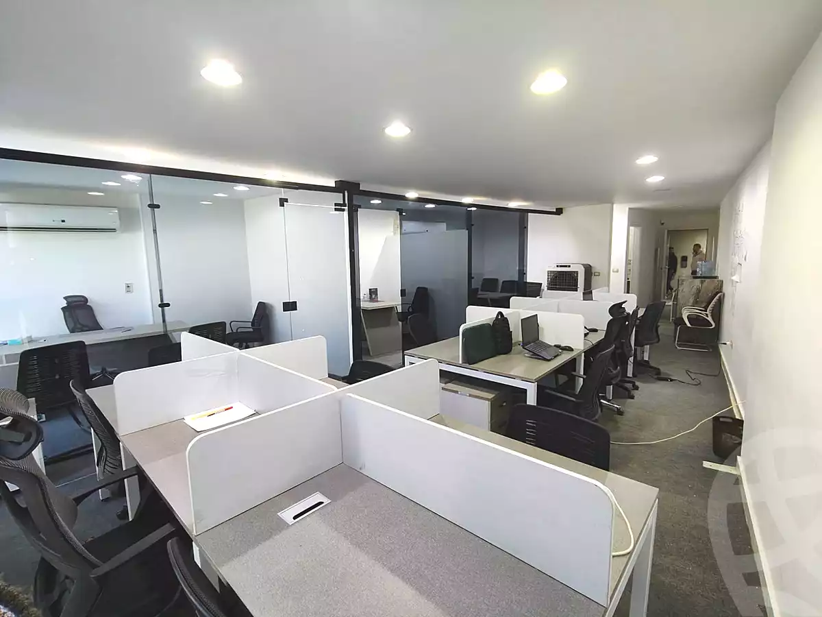 https://aqarmap.com.eg/ar/listing/7301130-for-rent-cairo-el-maadi-compounds-rayhanah-plaza