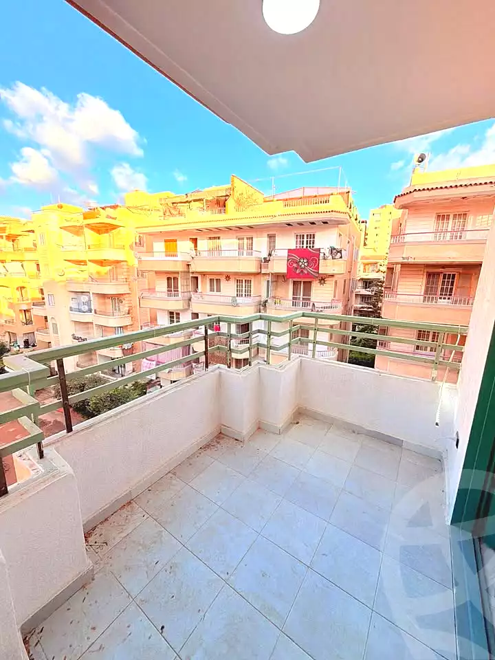 https://aqarmap.com.eg/en/listing/7301137-for-sale-alexandria-al-agamy-shataa-el-nakheel