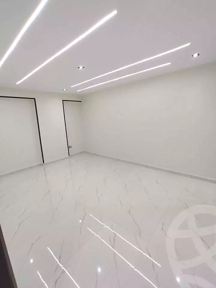 https://aqarmap.com.eg/ar/listing/7301226-for-sale-alexandria-al-agamy-lbytsh-el-reyad-st