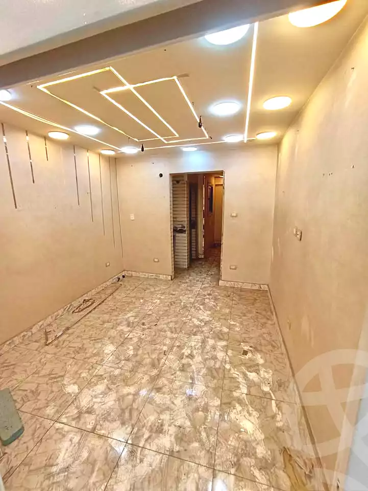 https://aqarmap.com.eg/ar/listing/7301242-for-rent-alexandria-alexandria-marsa-matrouh-rd