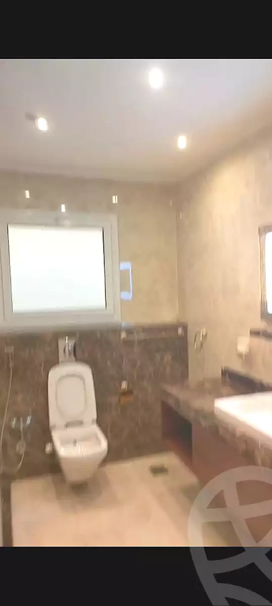 https://aqarmap.com.eg/ar/listing/7301165-for-rent-cairo-new-cairo-compounds-mountain-view-hyde-park