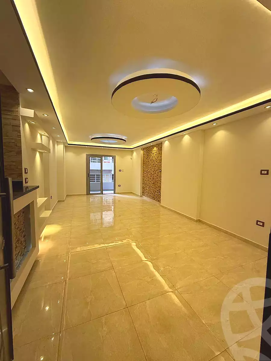 https://aqarmap.com.eg/ar/listing/7301723-for-sale-alexandria-sydy-bshr-sydy-bshr-bhry-shr-khld-bn-lwlyd