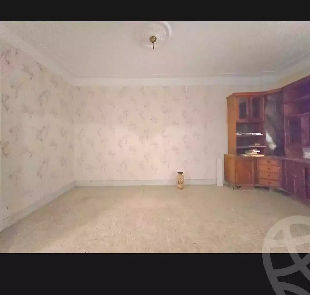 https://aqarmap.com.eg/ar/listing/7301940-for-sale-alexandria-ganaklis